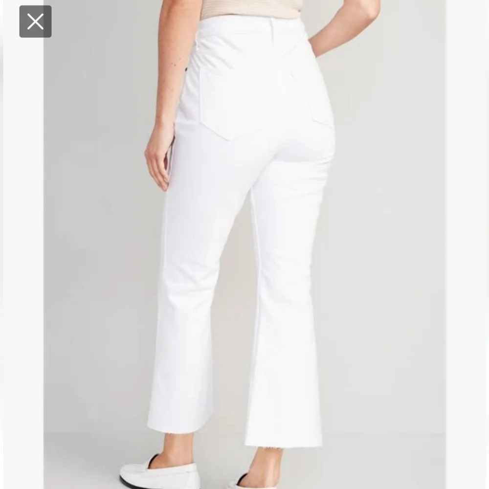 Old Navy 18 High Rise Jeans - Picture 2 of 12
